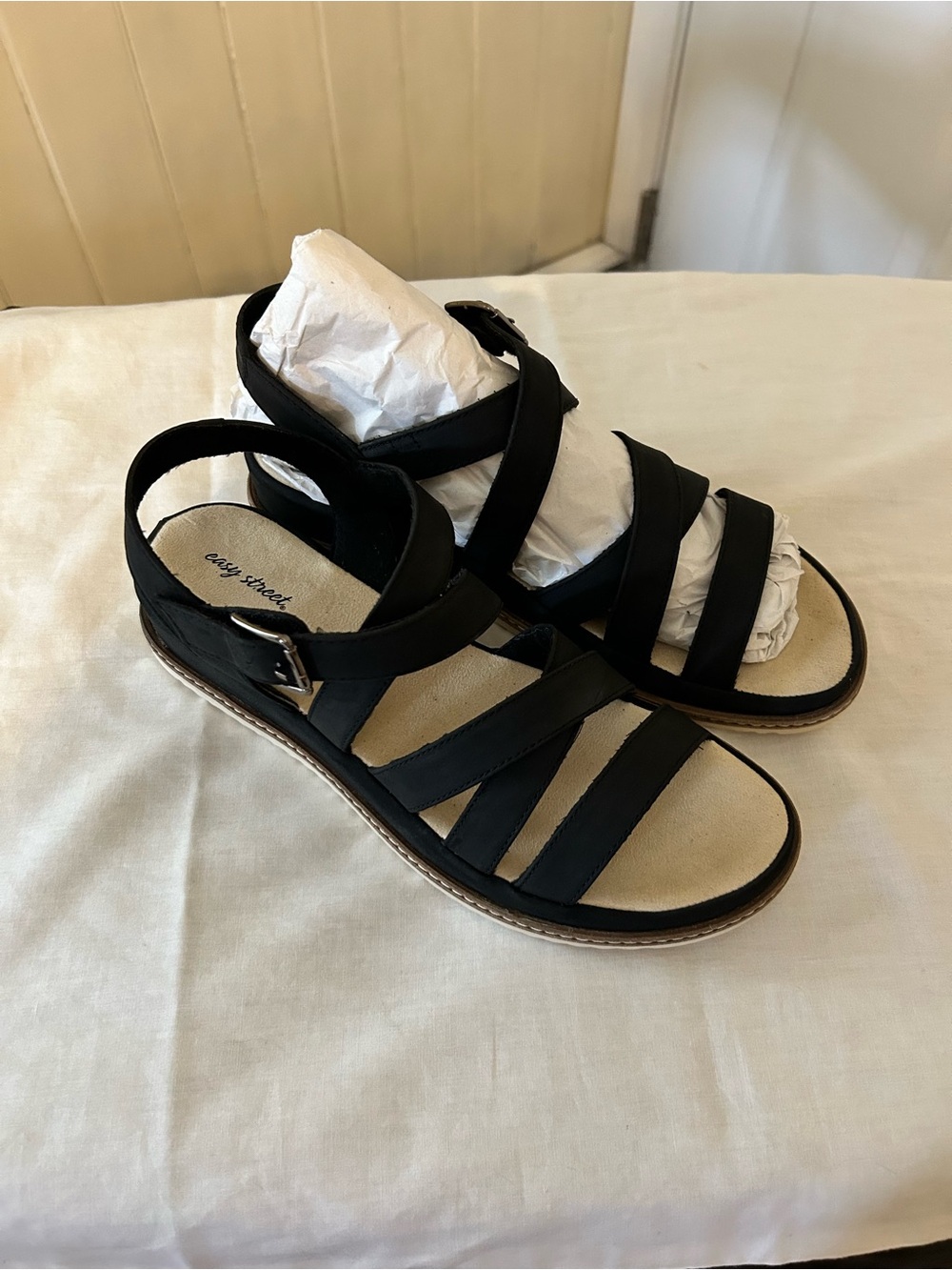 NWOT Easy Street Madeline Black Wedge Platform Sandals/Size 10 WW(Extra Wide)